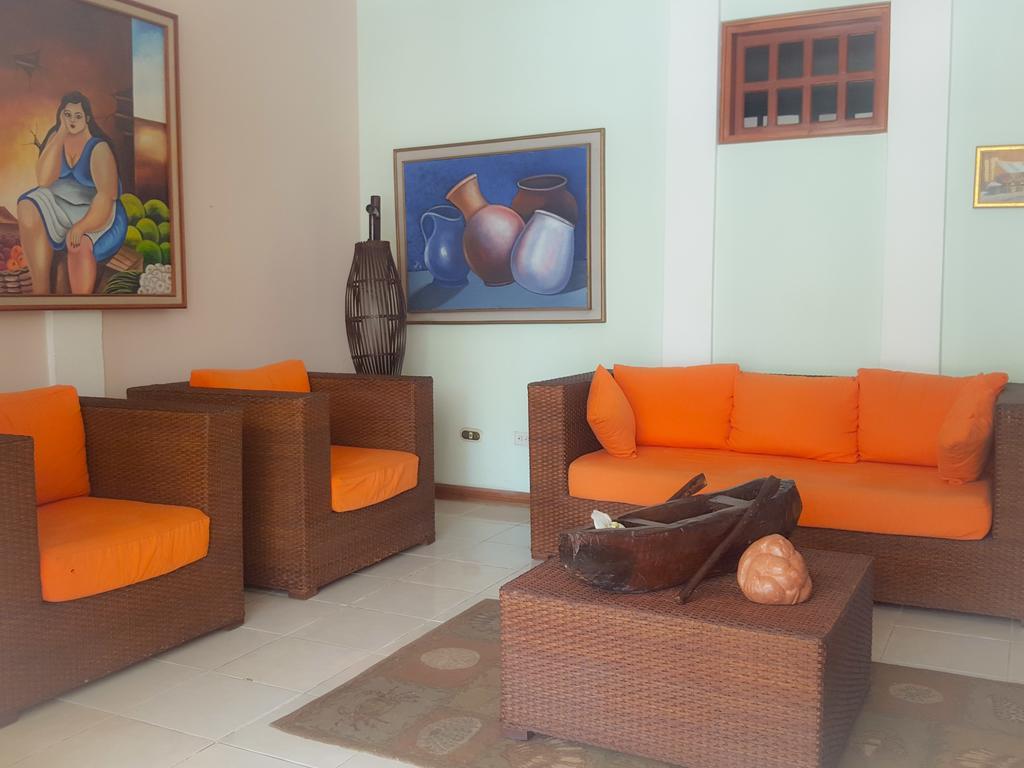 מנאגווה Hotel Los Pinos מראה חיצוני תמונה