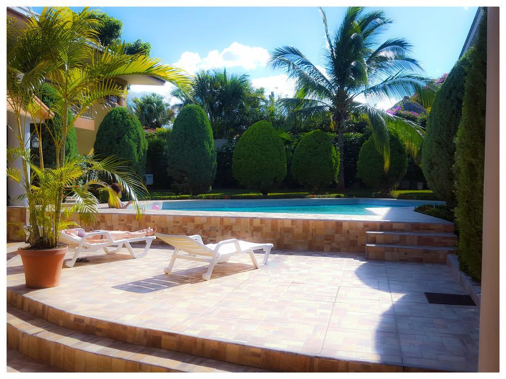 מנאגווה Hotel Los Pinos מראה חיצוני תמונה