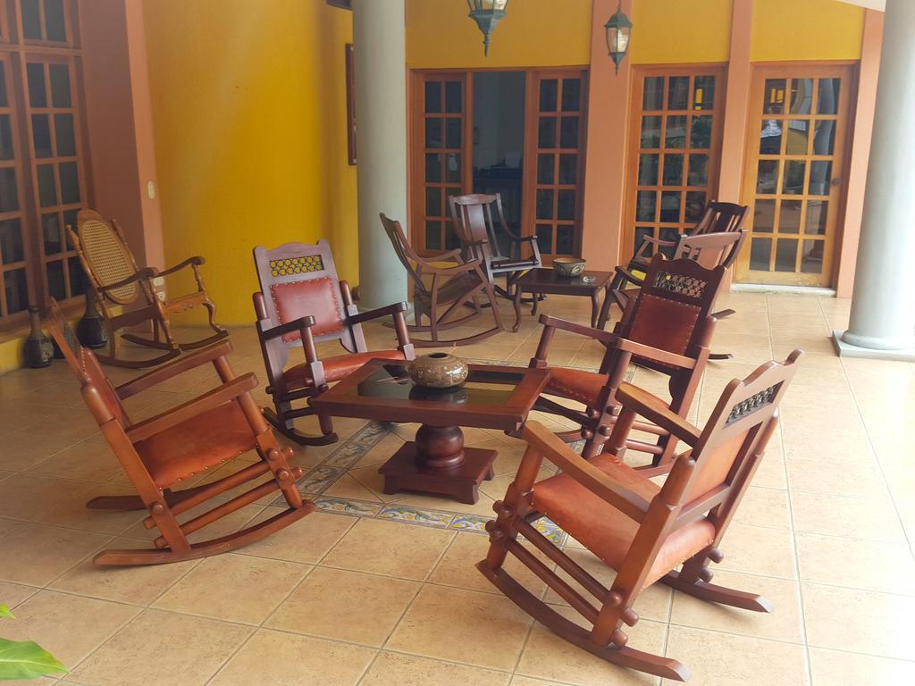מנאגווה Hotel Los Pinos מראה חיצוני תמונה