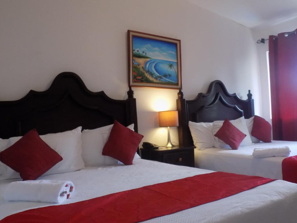 מנאגווה Hotel Los Pinos מראה חיצוני תמונה