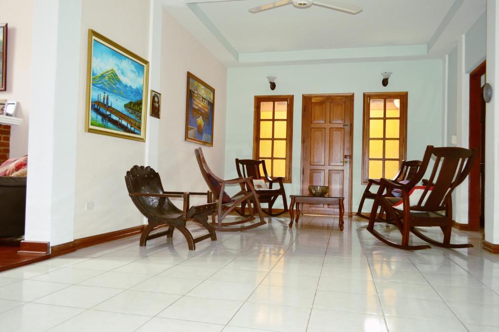 מנאגווה Hotel Los Pinos מראה חיצוני תמונה