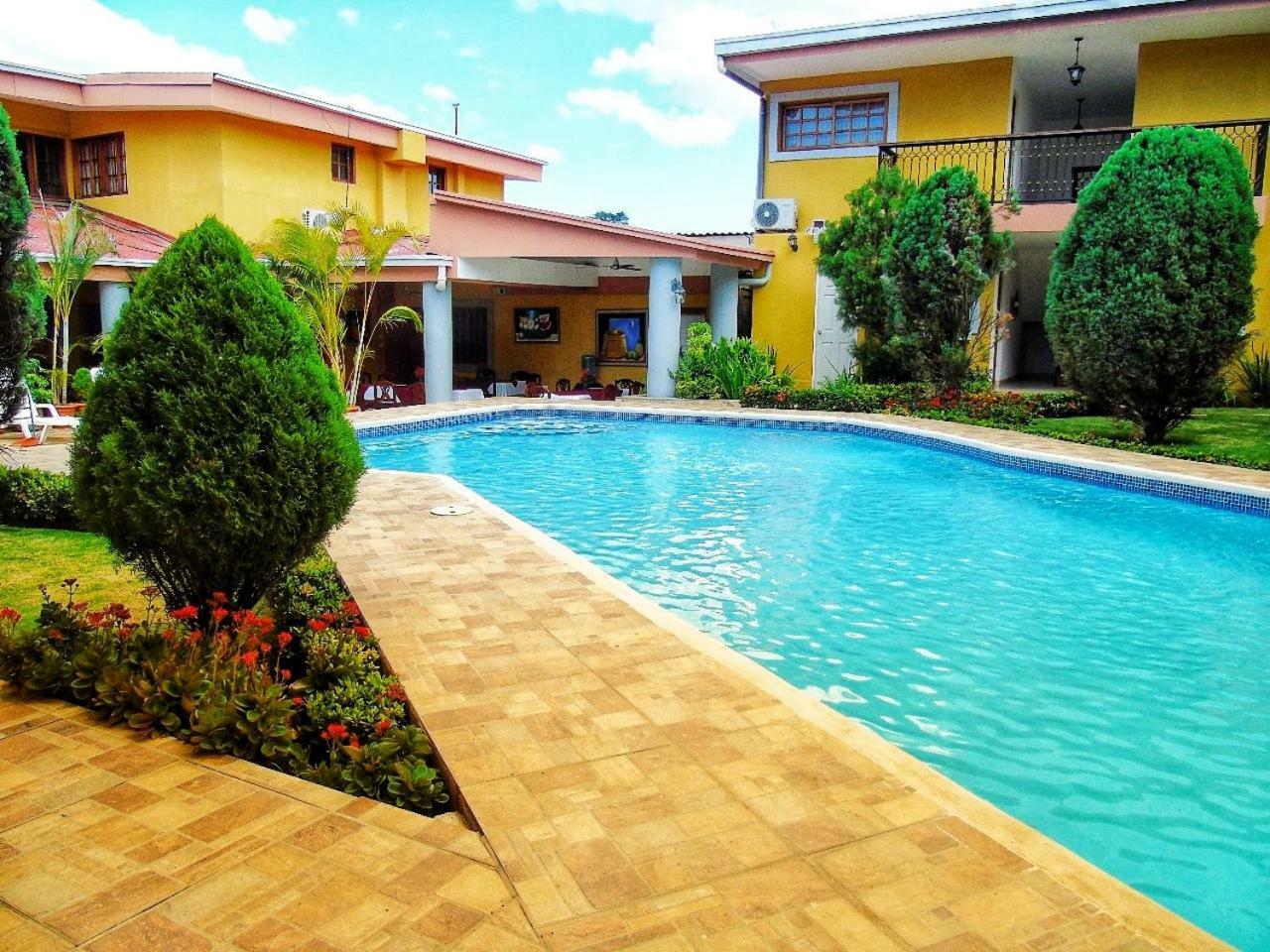 מנאגווה Hotel Los Pinos מראה חיצוני תמונה